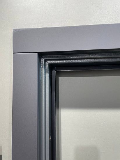 Входная дверь  